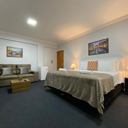 Quarto Luxo Silver Anápolis 外观 照片