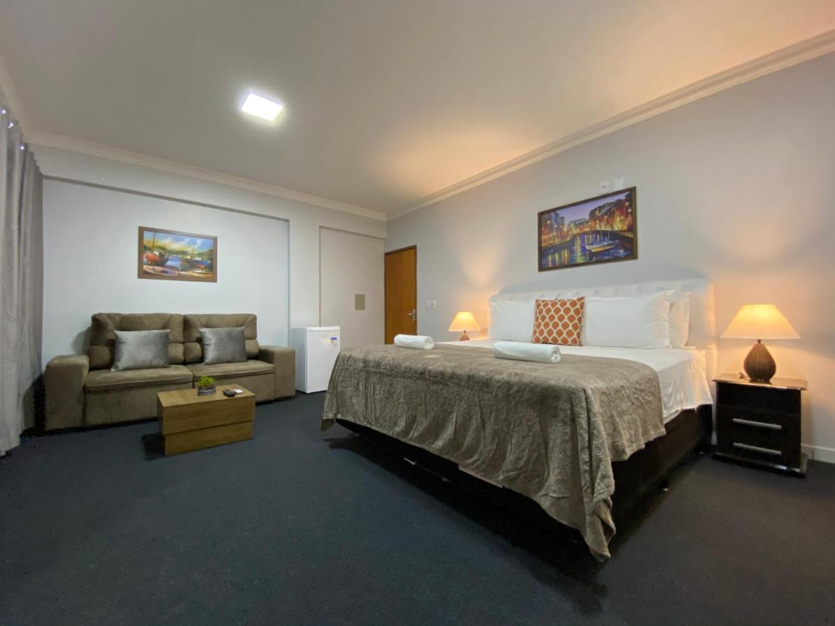 Quarto Luxo Silver Anápolis 外观 照片